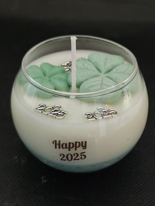 Happy 2025 Kerze